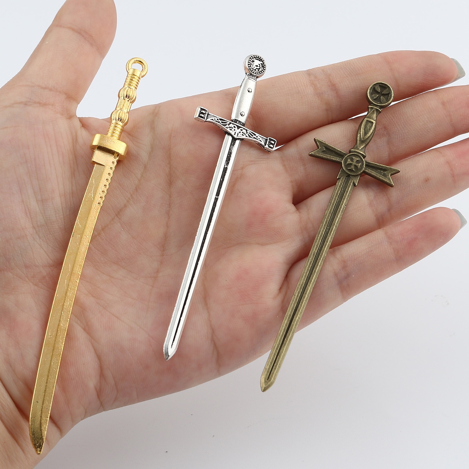 Изображение Цинковый Сплав Подвески Меч 1 Комплект