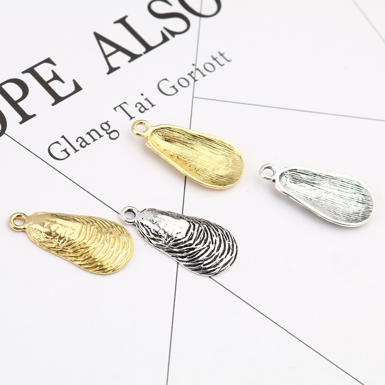 Picture of Zinc Based Alloy Charms Shell
