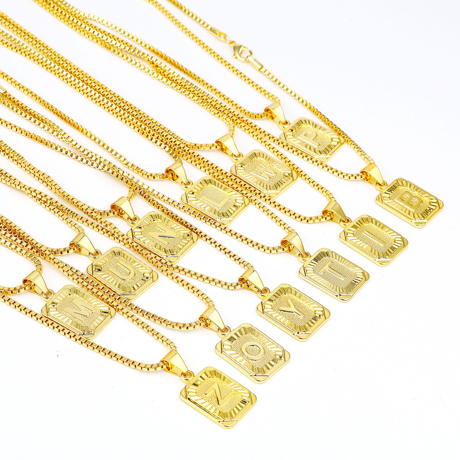 Bild von Kupfer Halskette 24K Echtgold plattiert Rechteck Anfangsbuchstabe/ Großbuchstabe 1 Strang