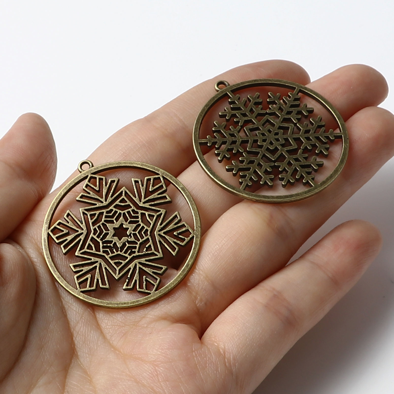 Immagine di Lega di Zinco Natale Ciondoli Tondo Fiocco di Neve Filigrana 38mm x 35mm , 10 Pz