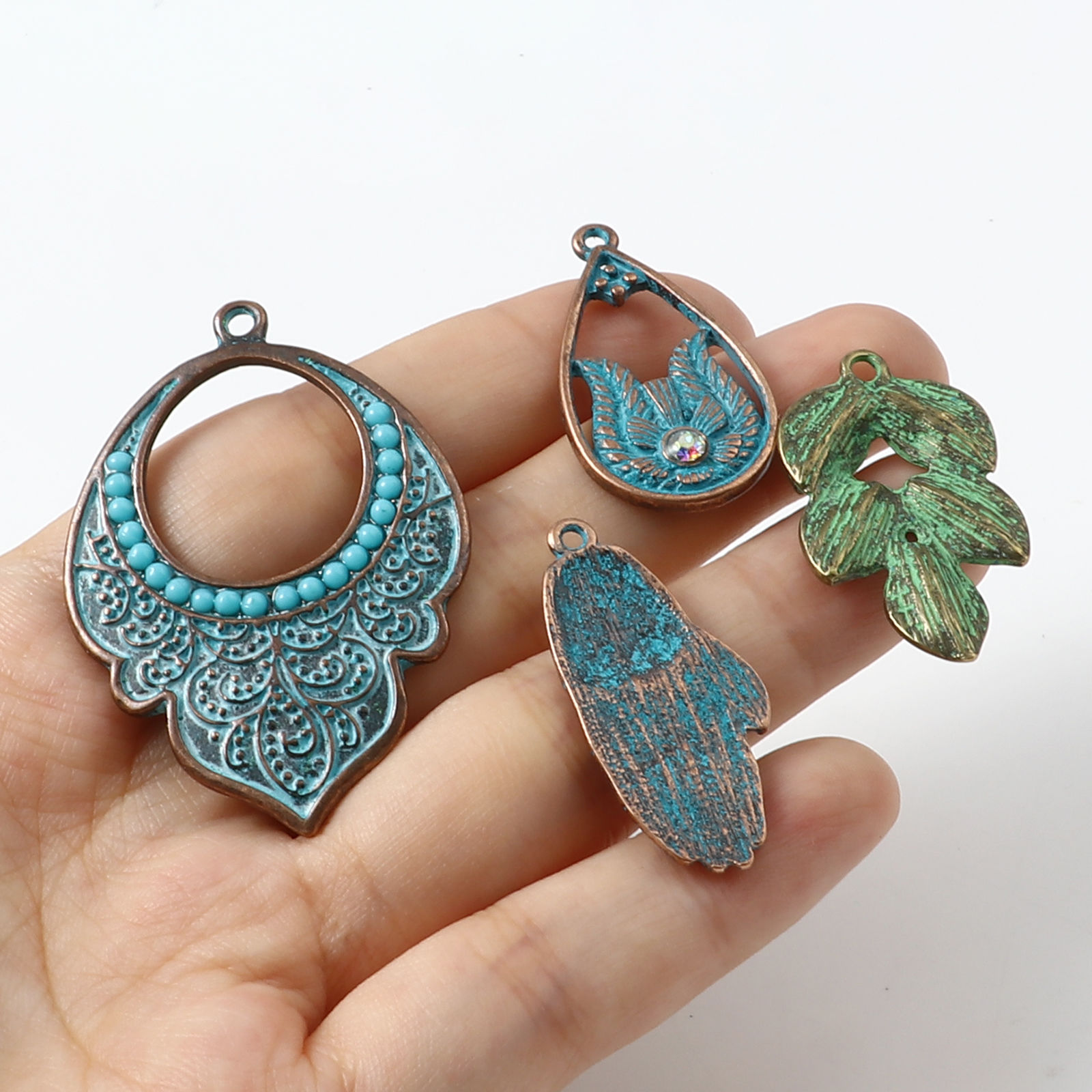 Picture of Zinc Based Alloy Patina Pendants Irregular Antique Silver Color 5 PCs