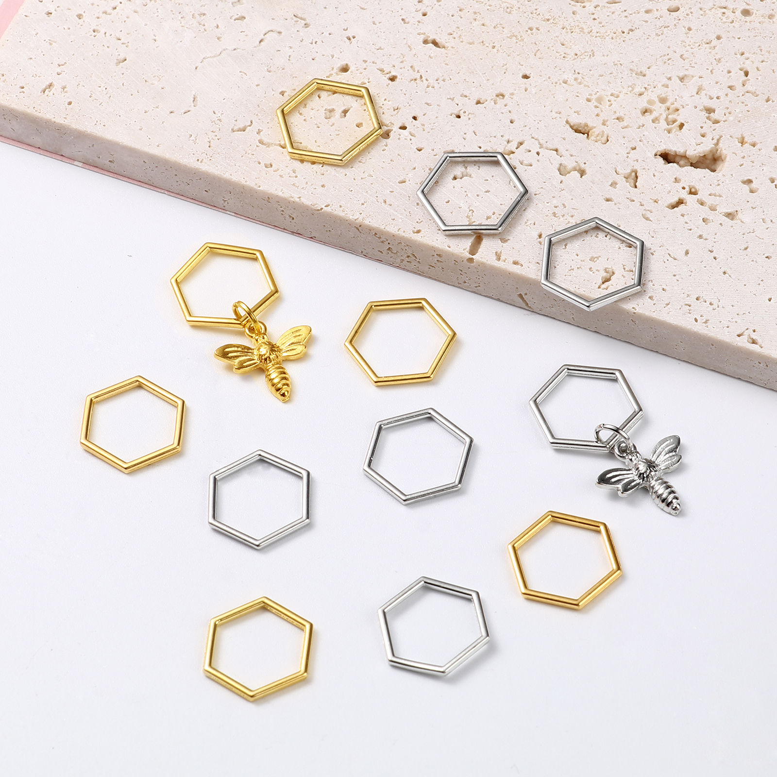 Image de Marqueur de Maille en Alliage de Zinc Hexagone Multicolore Abeille 34mm x 15mm, 1 Kit ( 6PCs/Kit)