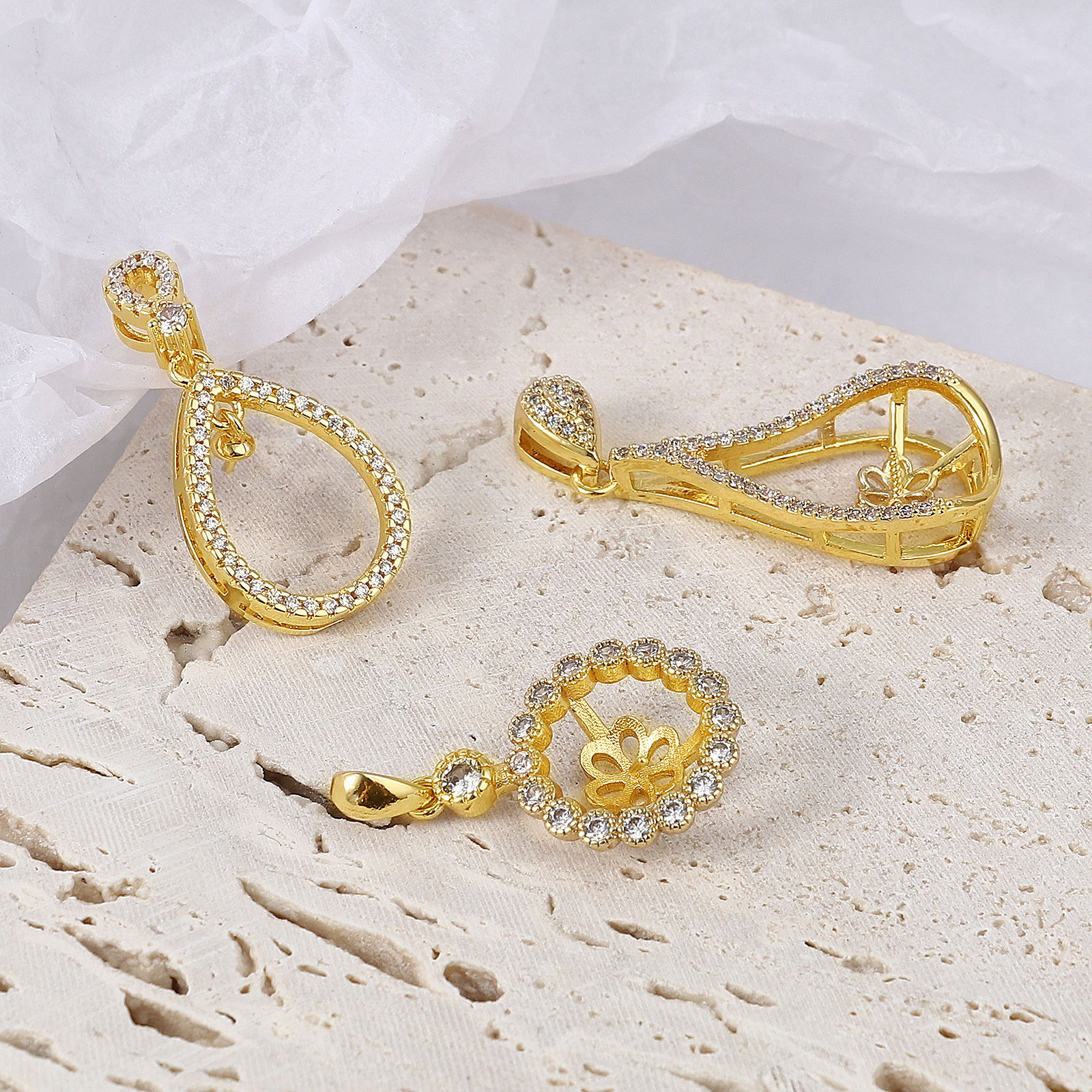 真鍮 マイクロインレイシリーズ ヒートンキャップ パールキャップチャーム 18K ゴールドフィルド 透明ラインストーン 1 個 の画像