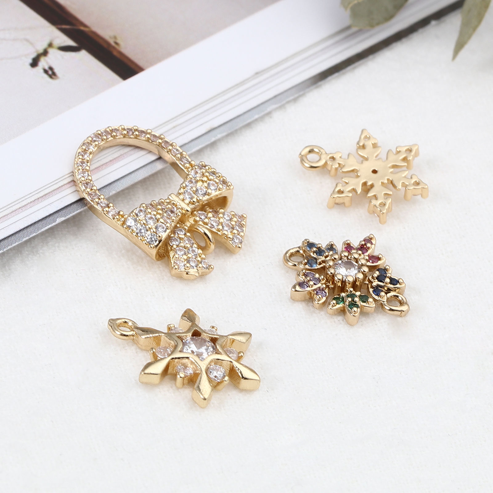 Picture of Brass Christmas Charms Wholesale Real Gold Plated
