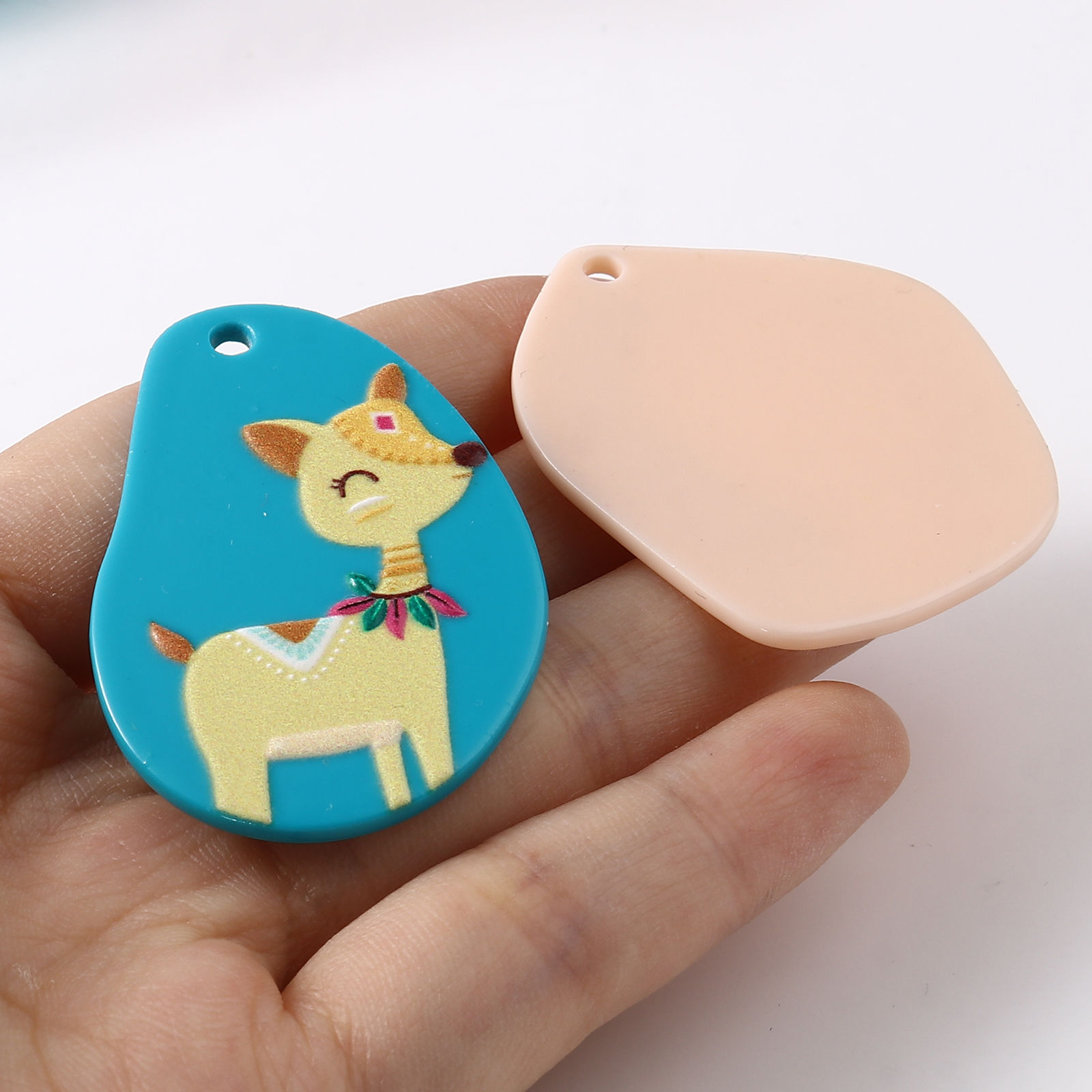 Picture of Resin Disc Pendants Geometric Animal Multicolor 10 PCs