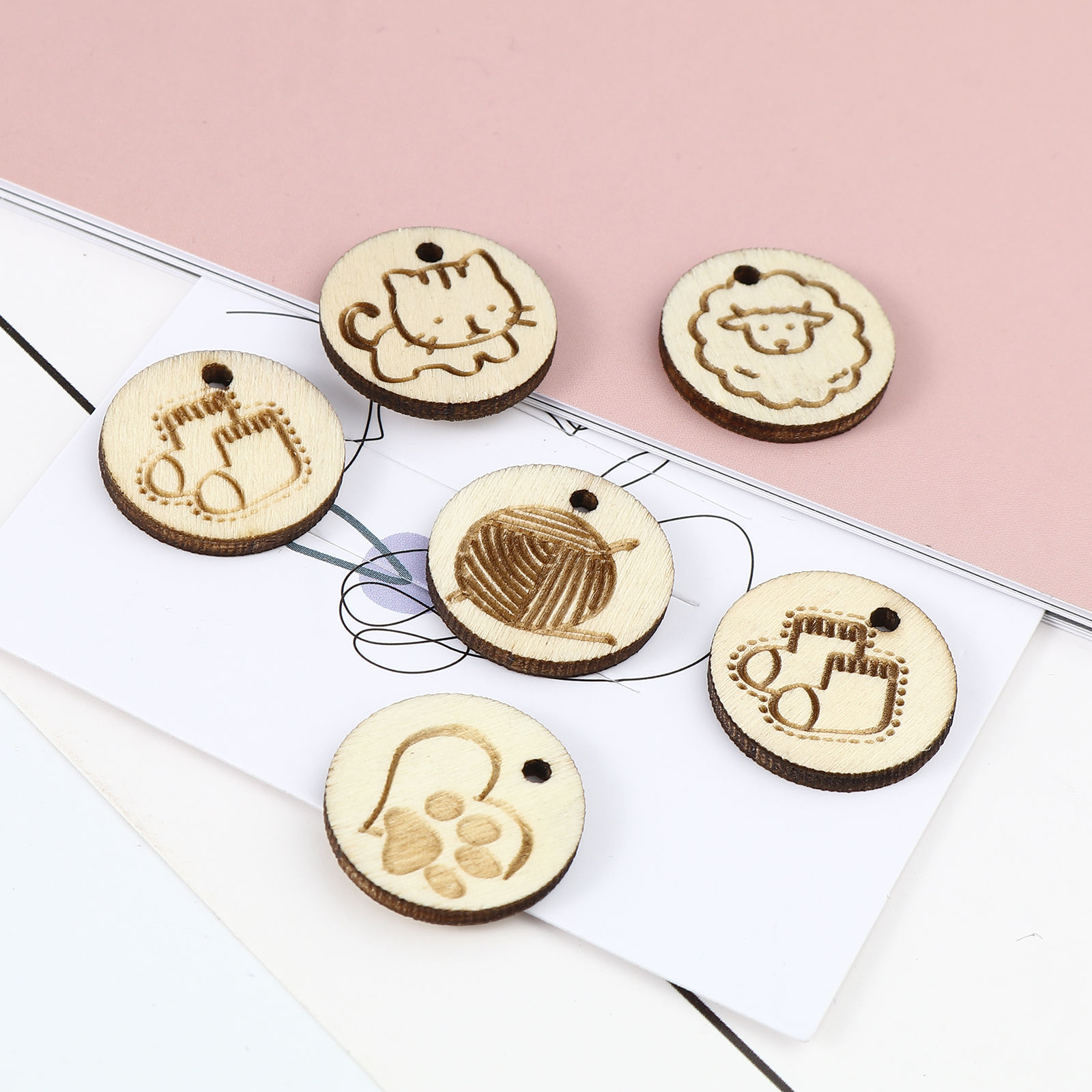 Picture of Natural Wood Charms Round Light Khaki 19mm Dia, 30 PCs