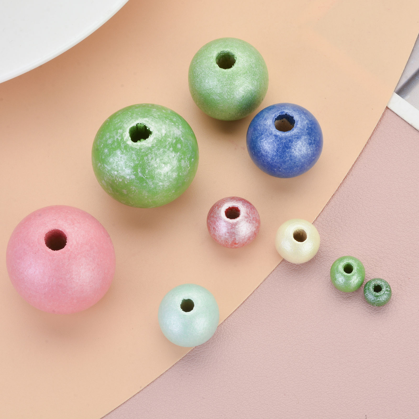 Изображение Деревянные Бусины Круглые, Случайно С Краской 1000 ШТ