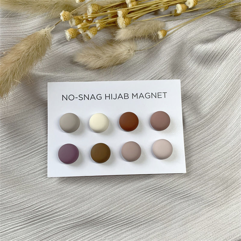 Изображение Zinc Based Alloy No-snag Magnetic Round Scarf Buckle For Hijab Scarf Wrap
