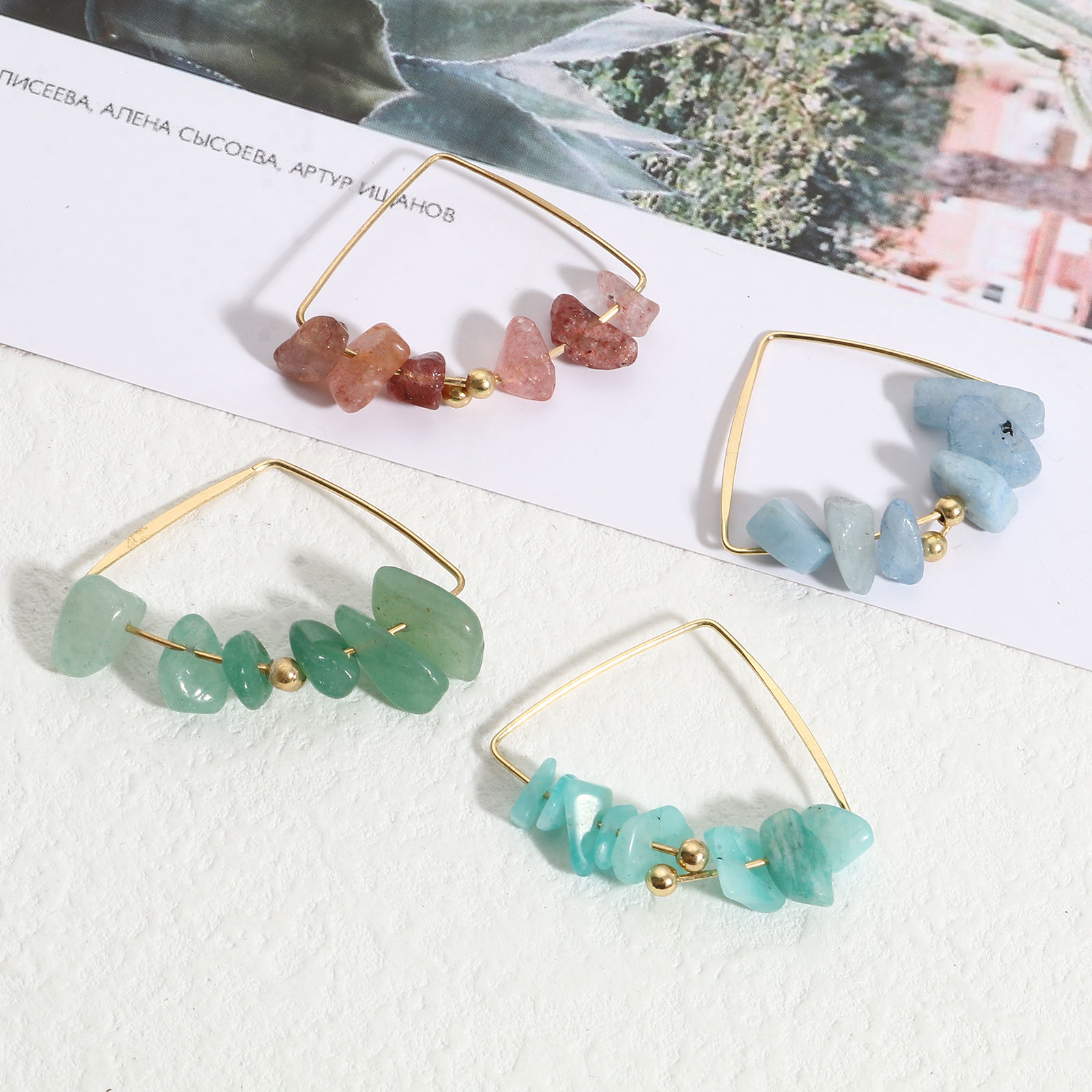 Imagen de Zamak & Piedra Colgantes Triángulo Chapado en Oro Multicolor 34mm x 30mm, 1 Unidad