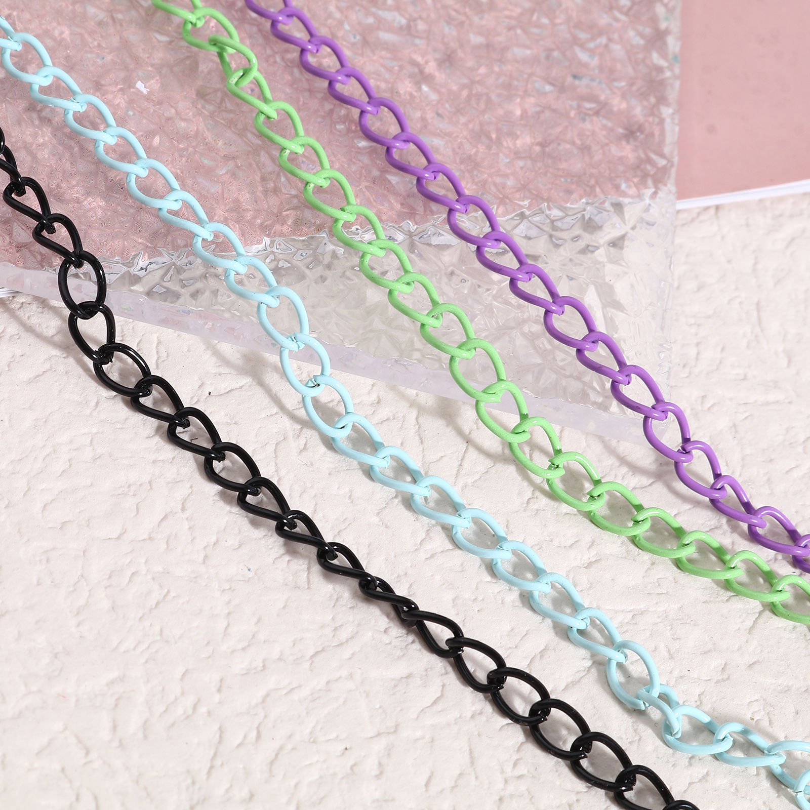 Bild von Eisenlegierung Spritzlackierung Panzerkette Kette Bunt 7x5mm, 5 Meter