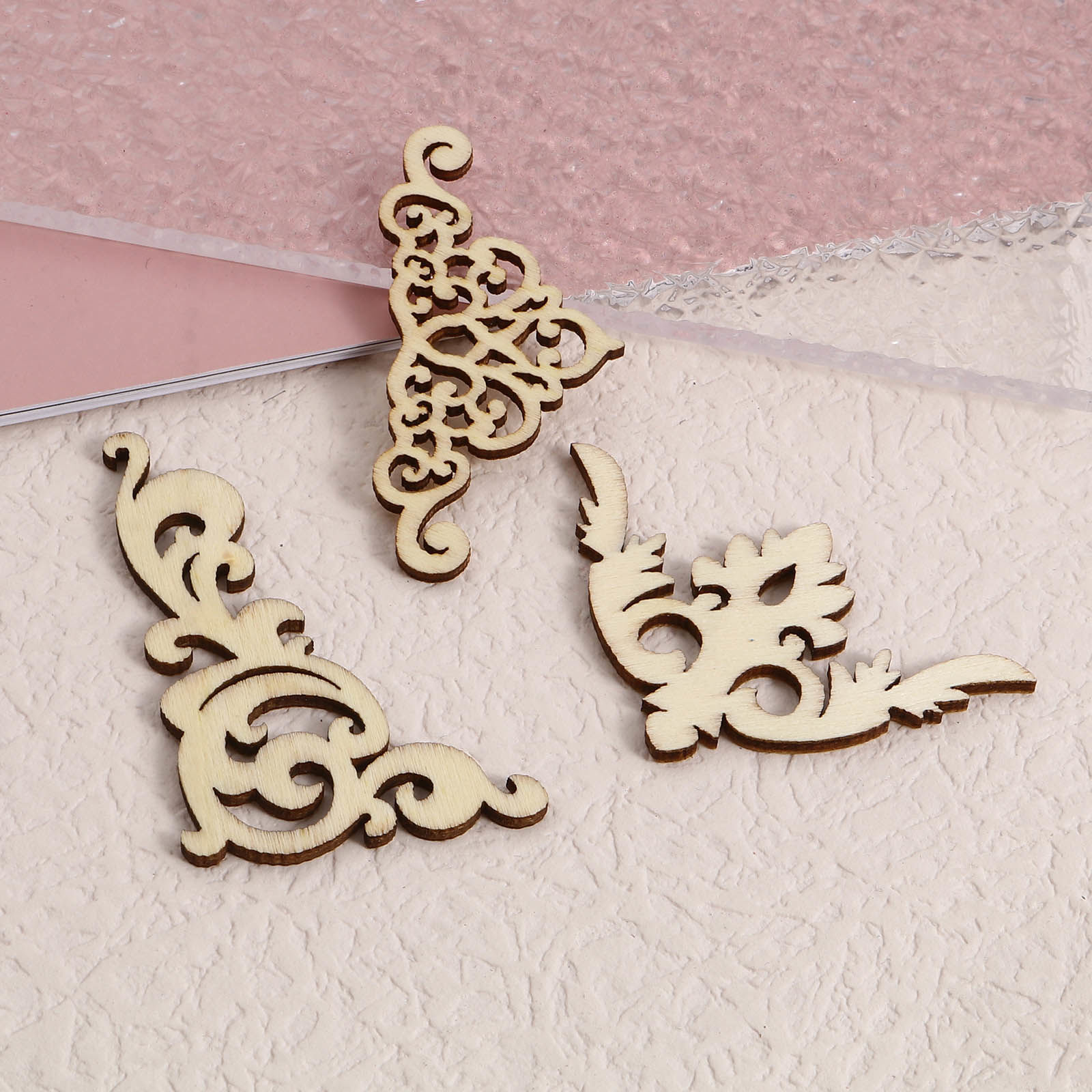 Bild von Holz Embellishments Cabochons Scrapbooking Unregelmäßig Naturfarben , mit Filigran Muster, 1 Packung