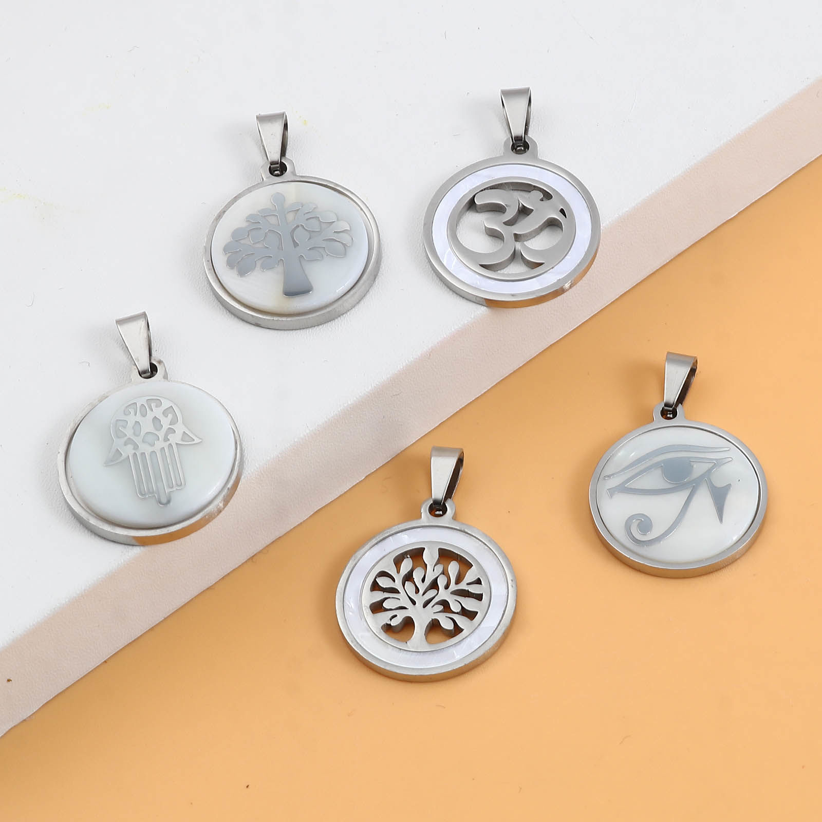 Immagine di 201 Acciaio Inossidabile & Conchiglia Ciondoli Tondo Tono Argento Bianco 30mm x 20mm, 1 Pz