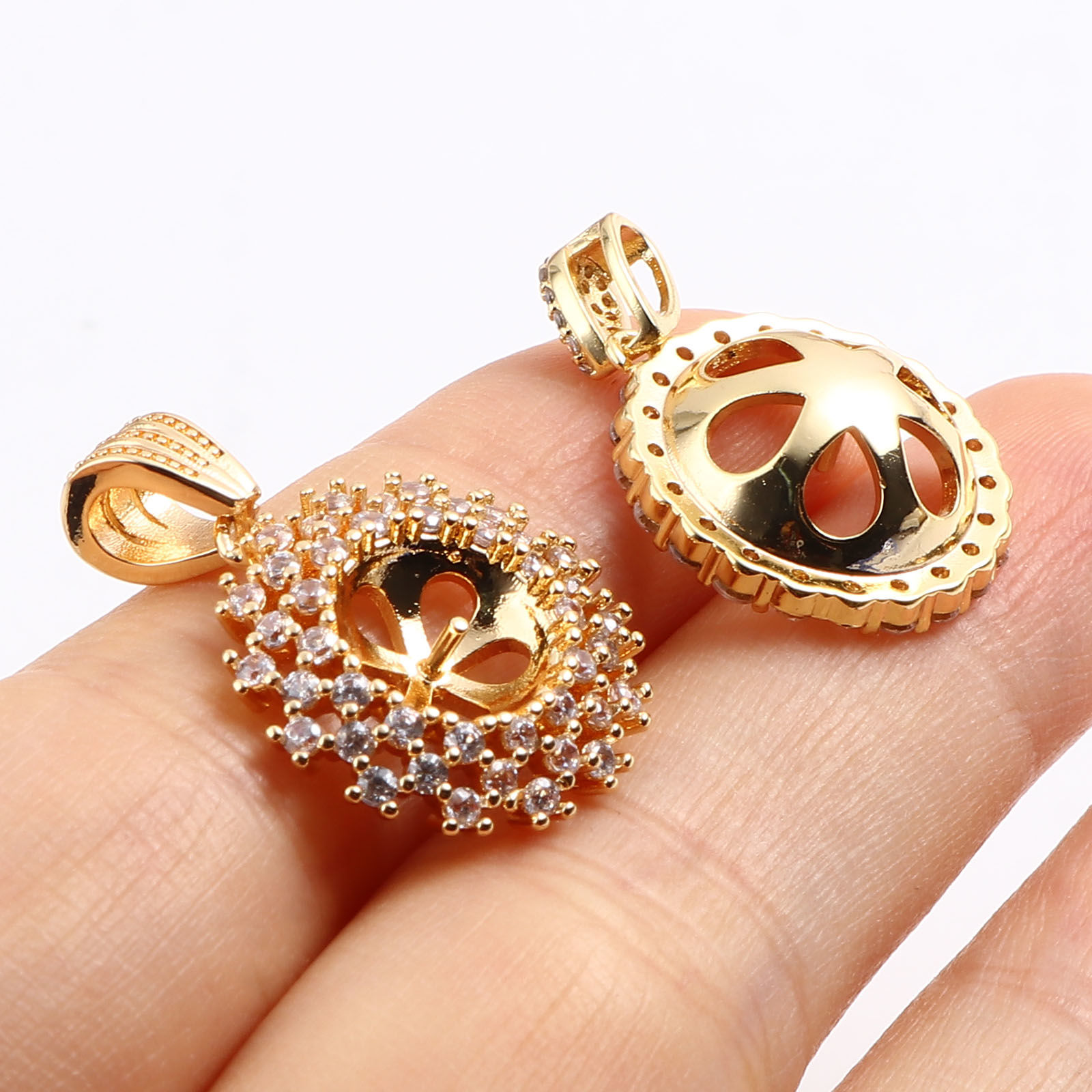 真鍮 マイクロインレイシリーズ ヒートンキャップ パールキャップチャーム K18 18金ゴールドフィルド クリアジルコン 1 個 の画像