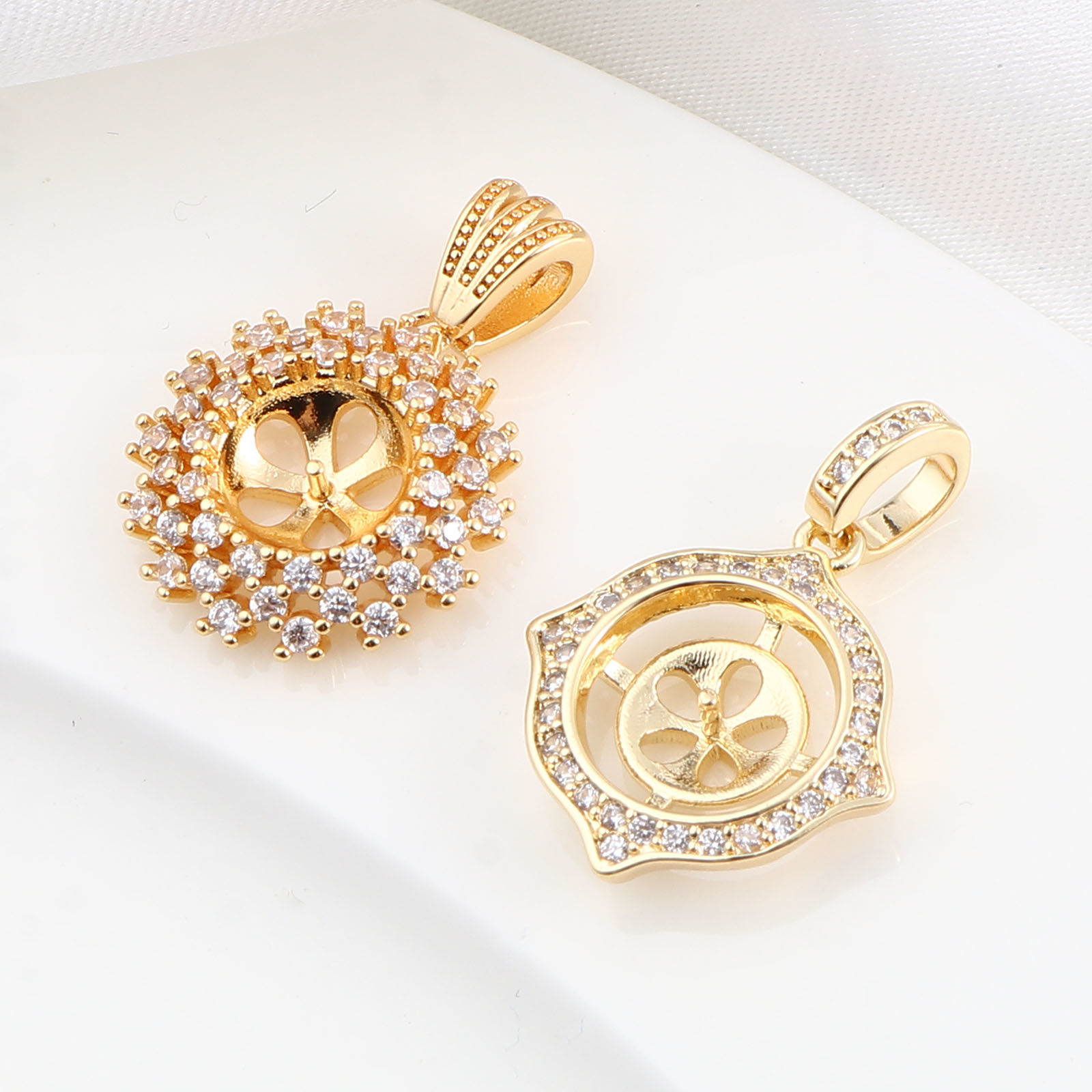 真鍮 マイクロインレイシリーズ ヒートンキャップ パールキャップチャーム K18 18金ゴールドフィルド クリアジルコン 1 個 の画像