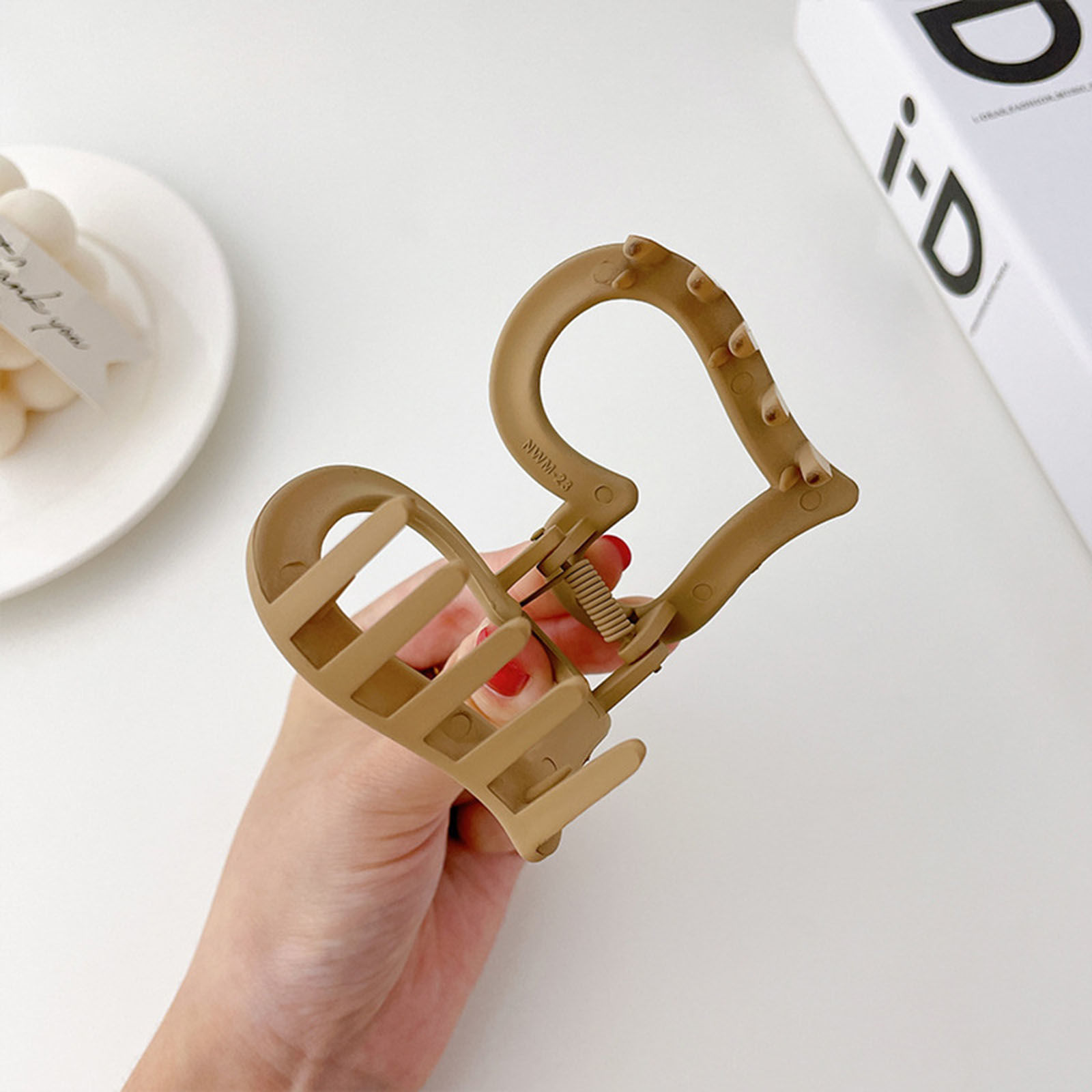 Image de Pinces à Cheveux en Plastique Multicolore Cœur Givré 6.5cm x 3.8cm, 1 Pièce