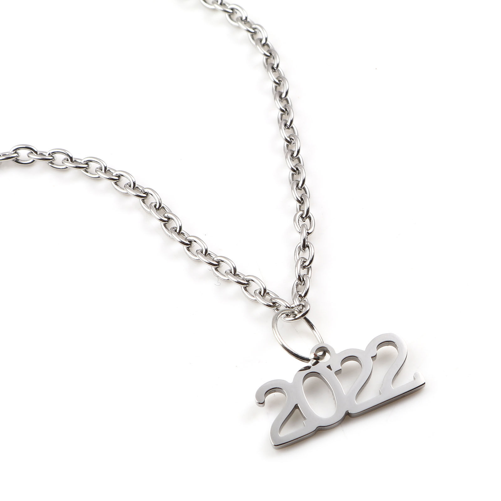 Image de Breloques en Acier Inoxydable Année Chiffre Multicolore Gravé Mots" 2022 " 2 Pcs