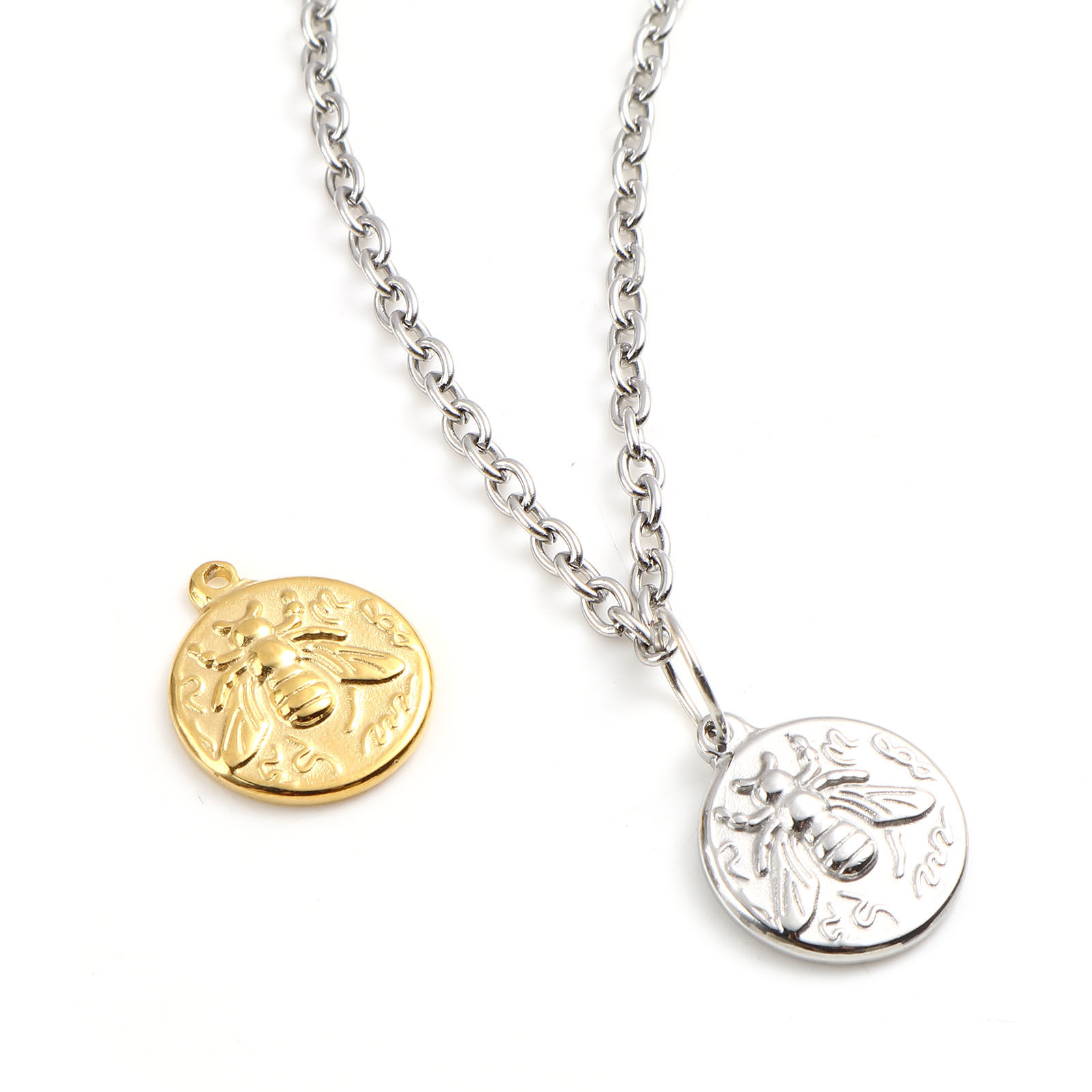 Picture of Stainless Steel Insect Charms Round Disc Multicolor Bee 18mm x 15mm, 1 Piece