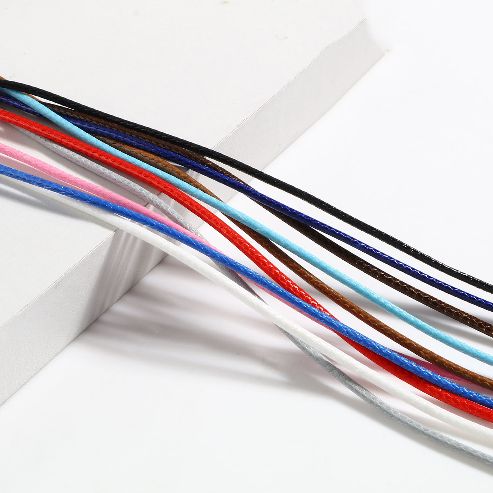 Imagen de Collar de Cuerda Trenzada Cera Corea + Poliéster ,Multicolor y45cm de longitud, 20 Unidades