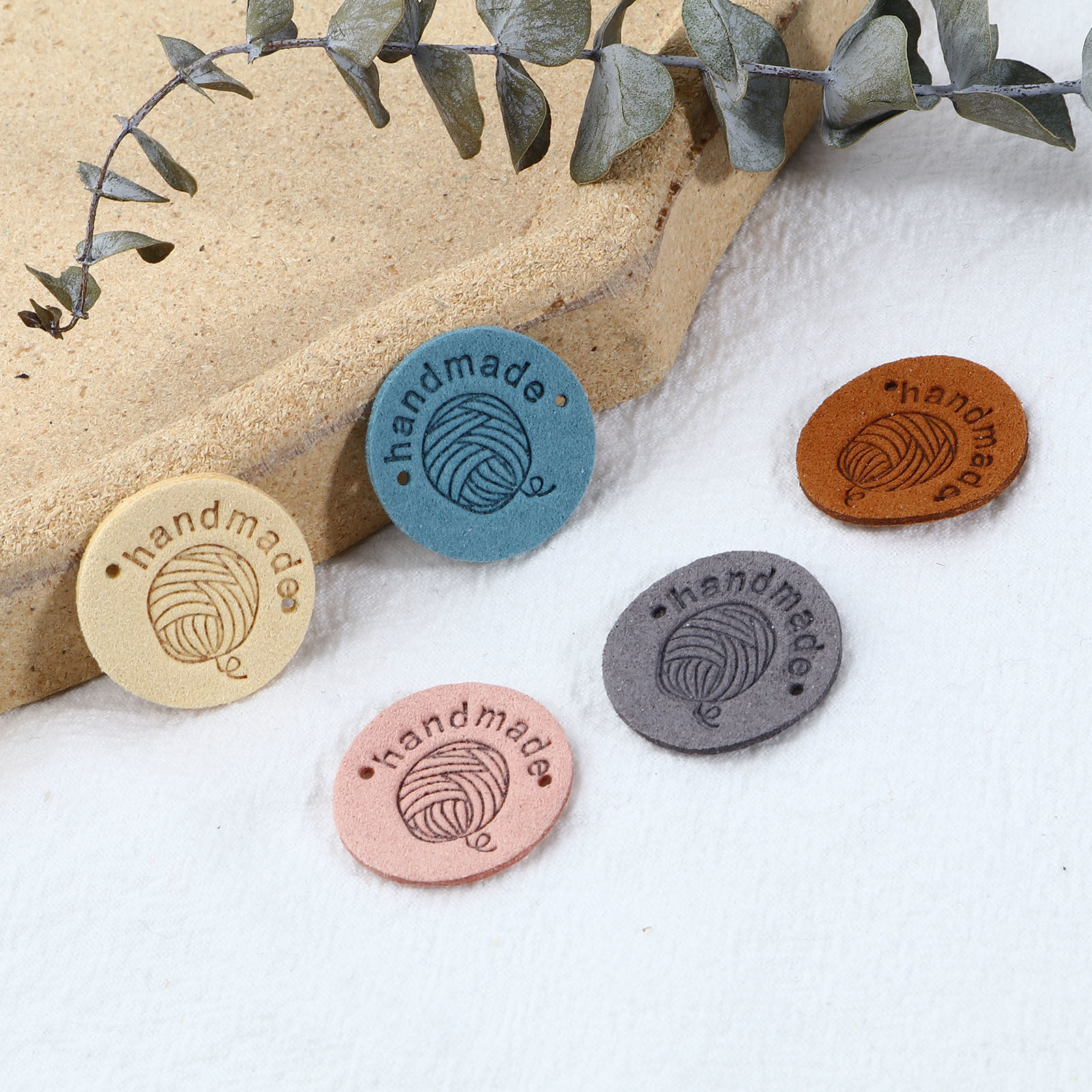 Picture of Microfiber Label Tags Ball of yarn Multicolor Round Pattern " Handmade " Faux Suede 25mm , 20 PCs