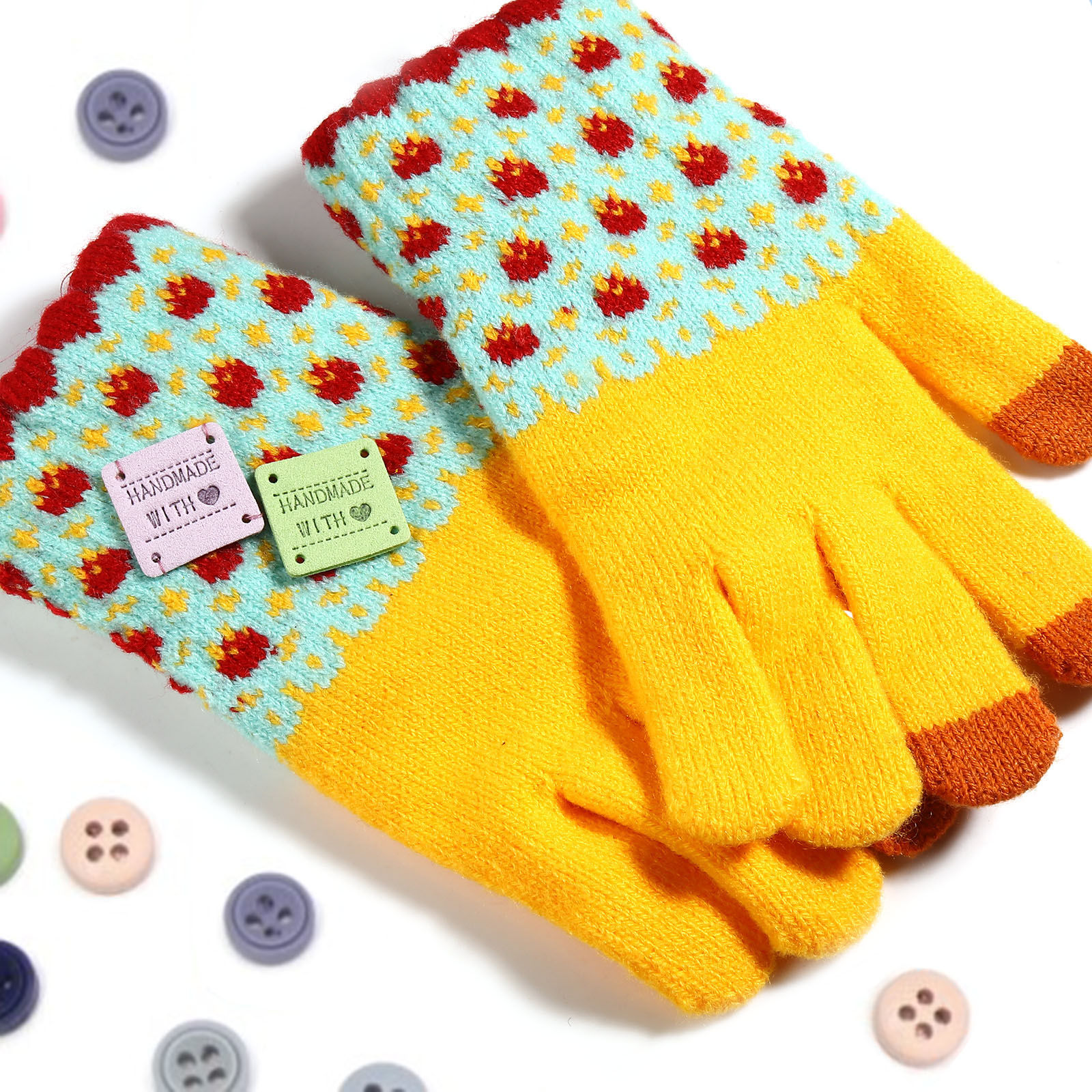 Bild von Mikrofaser Etiketts Quadrat Bunt , mit Herz Muster, " Hand Made With Love", Veloursleder 25mm x 25mm , 20 Stück