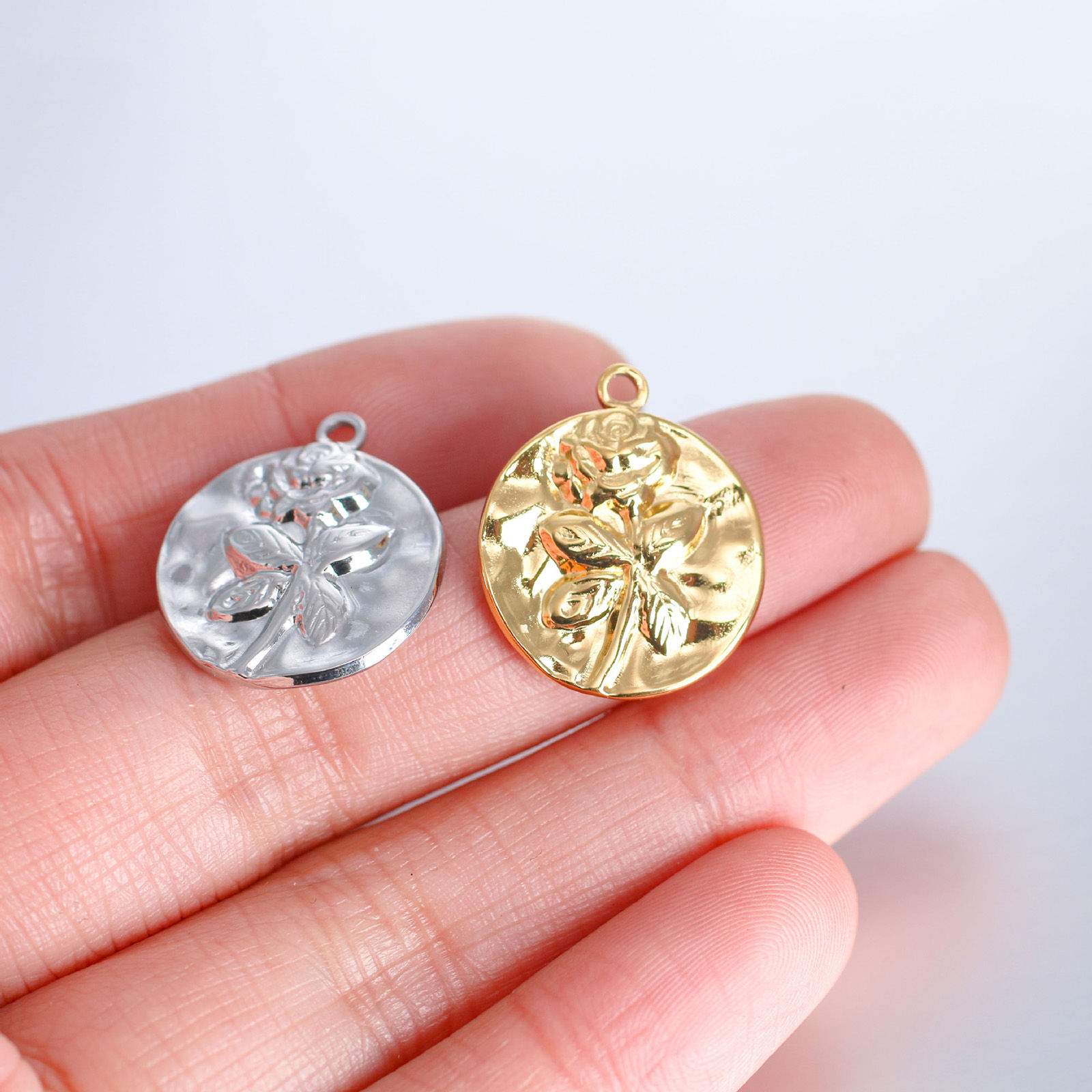 Picture of 304 Stainless Steel Casting Charms Round Multicolor Rose Flower