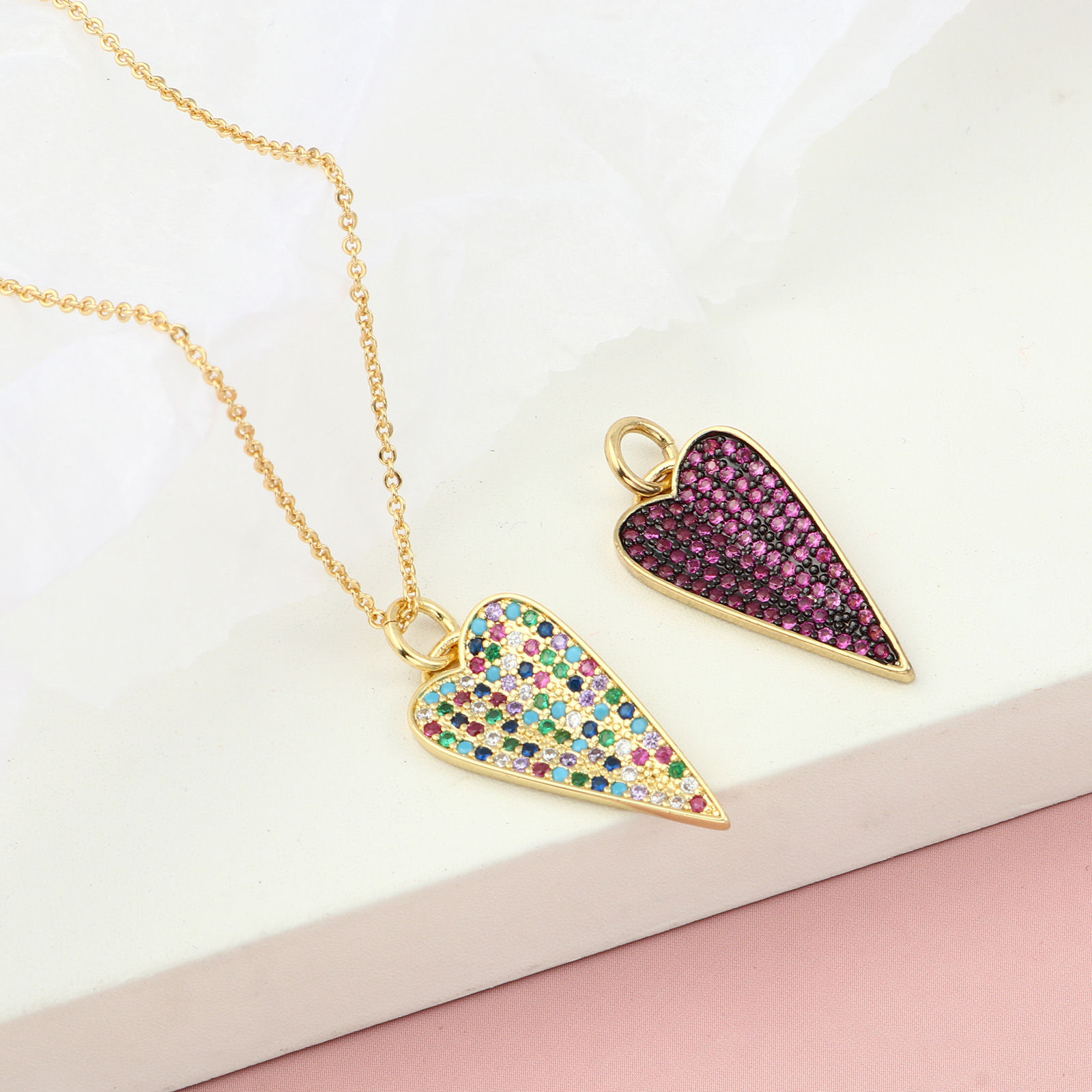 Imagen de Latón Micro Pave Colgantes Charms Chapado en Oro Corazón Multicolor Rhinestone 1 Unidad
