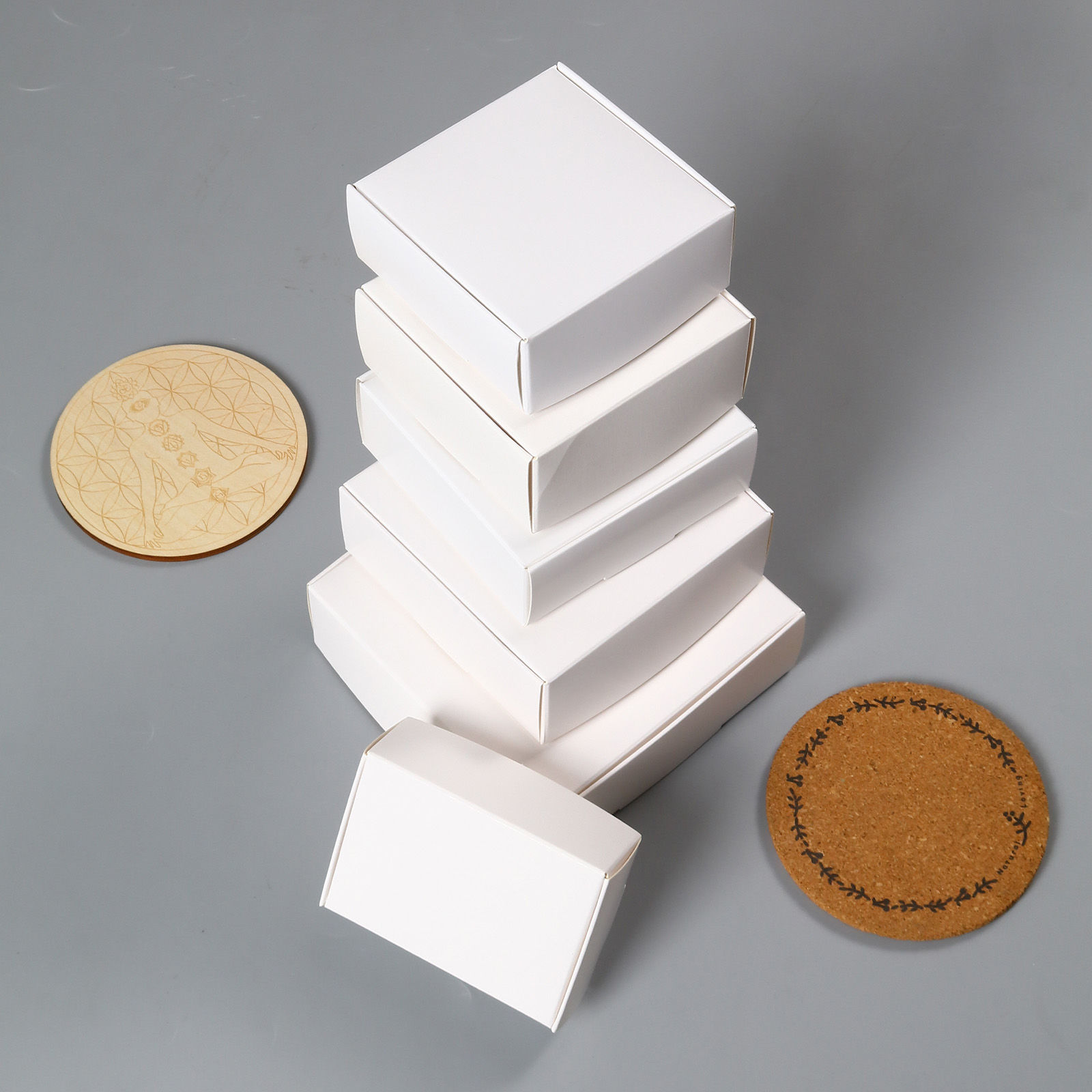 紙 ジュエリーギフト ラッピングボックス 梱包配送ボックス 長方形 多色 、 10 個 の画像