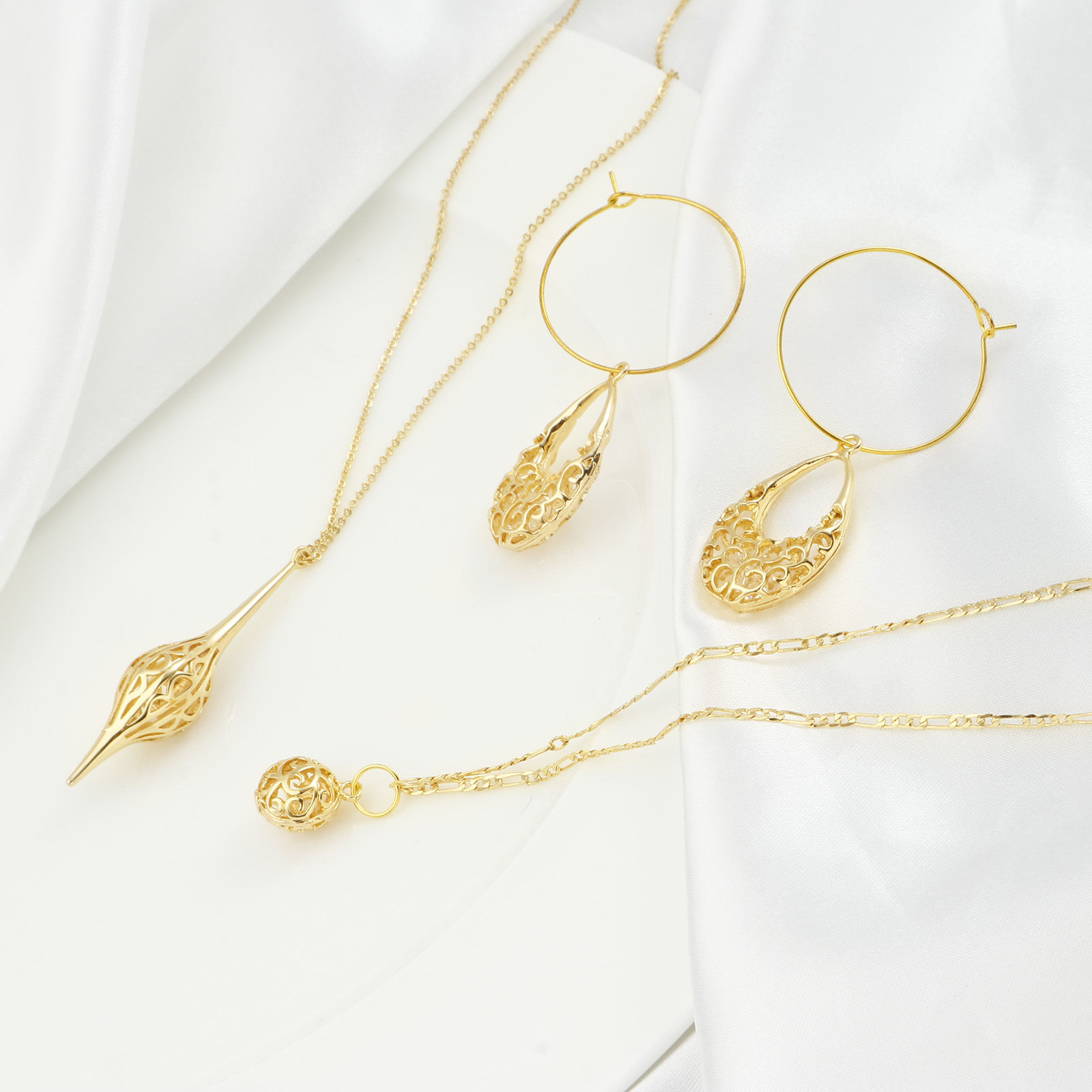 Picture of Brass Pendants Real Gold Plated Filigree 2 PCs