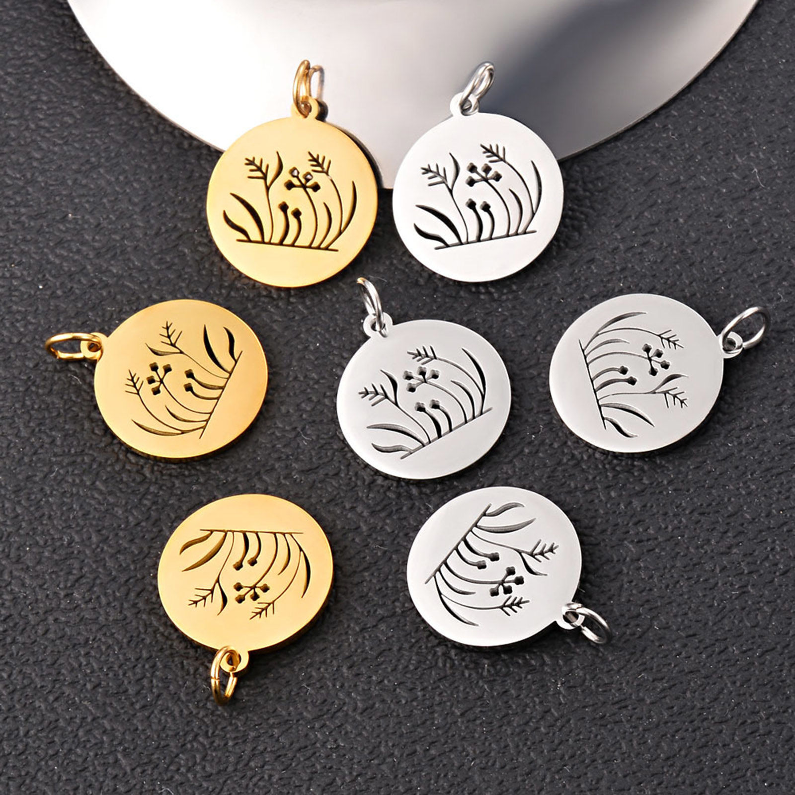 Picture of Stainless Steel Flora Collection Charms Multicolor Round Disc Flower Leaves Hollow 25mm x 18mm