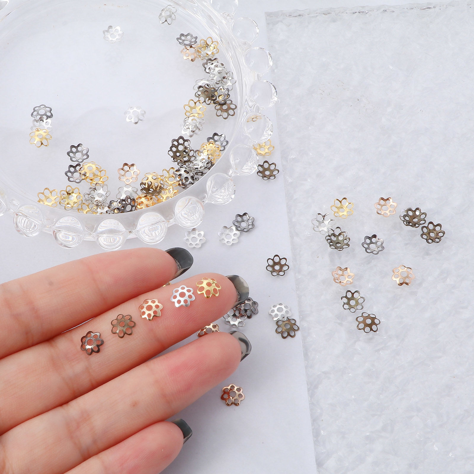 Изображение Железный Сплав(Без Кадмия) Шапочки Для Бусин Цветы Разноцветный ажурная резьба ажурная резьба (для 8мм бусины) 6мм x 6мм, 600 ШТ