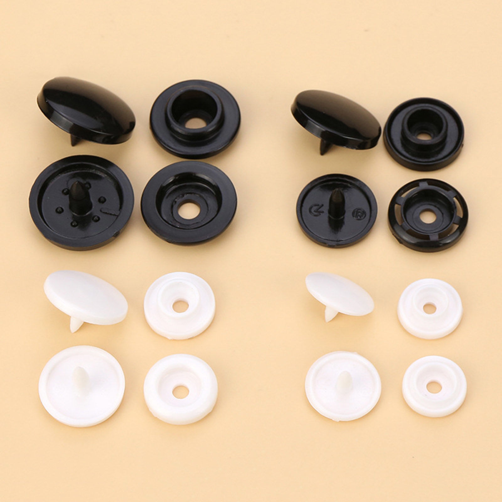 Image de Bouton Pression à Griffe en Plastique Boutons Rond Noir & Blanc 100 Kits