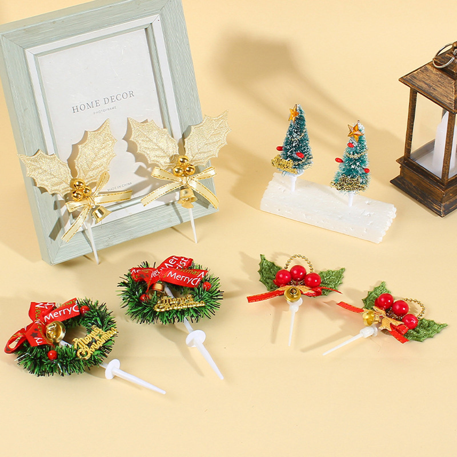 Imagen de Plastic Cupcake Picks Toppers Christmas Cake Decoration