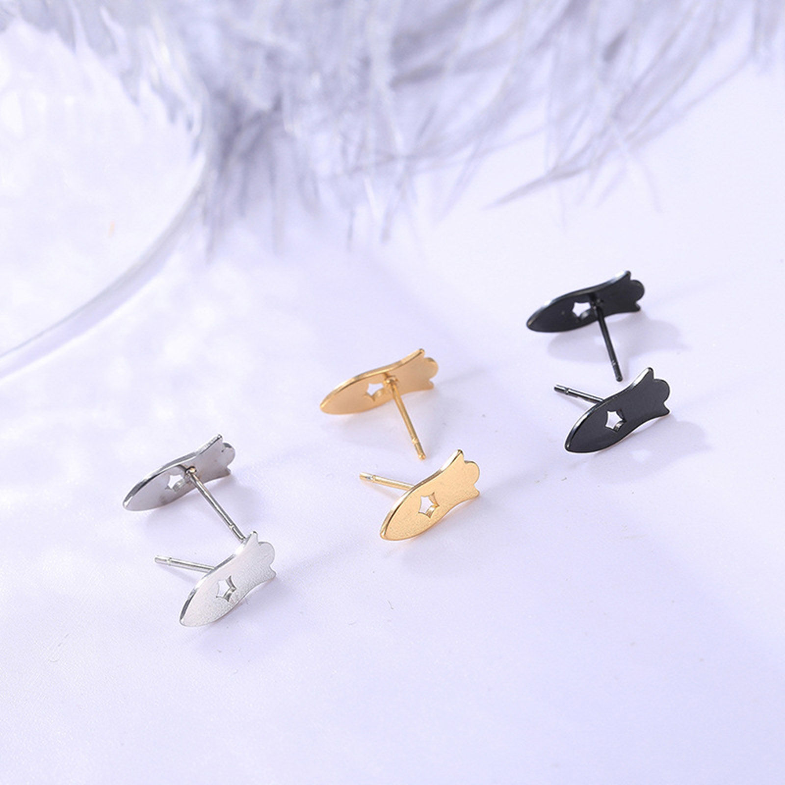 Imagen de 304 Acero Inoxidable Galaxia Pendientes Multicolor Astronave Cohete Hueco Post/ Wire Size: (20 gauge), 1 Par