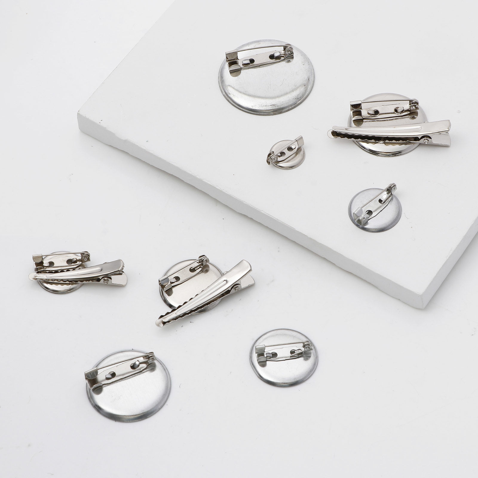 Picture of Iron Based Alloy Cabochon Settings Pin Brooches Findings Silver Tone