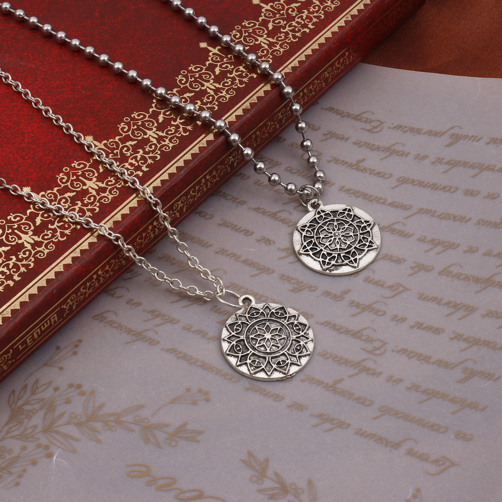 亜鉛合金 宗教 チャーム 円形 銀古美 生命の花彫刻 25mm x 21mm、 10 個 の画像