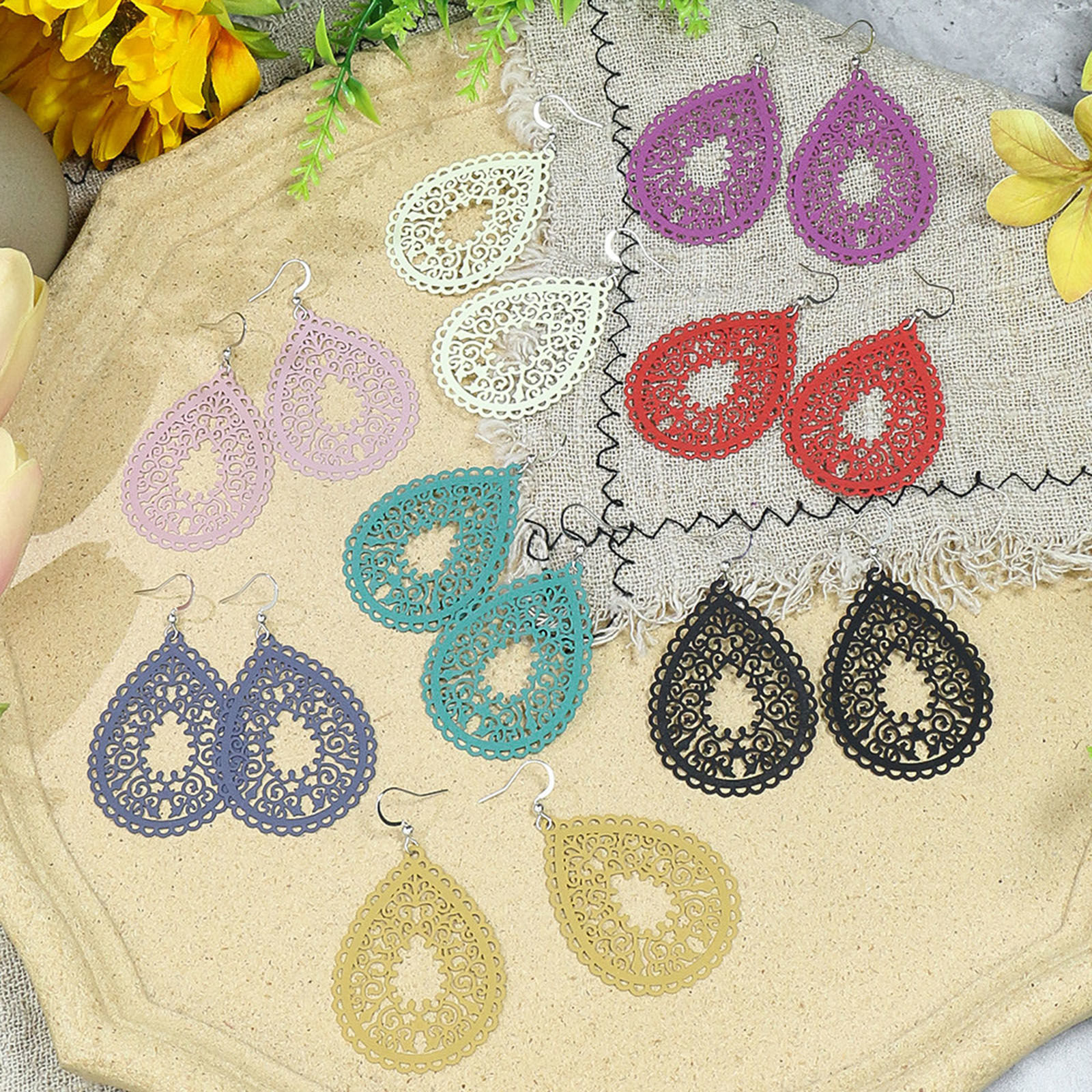 Изображение Филигранные цветок железа Серьги Разноцветный водяная капля Ажурный Цветок С Краской 1 Пара