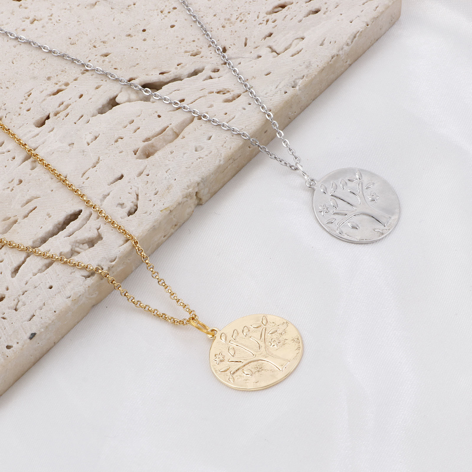 Picture of Brass Charms Round Real Gold Plated Tree 23mm x 21mm