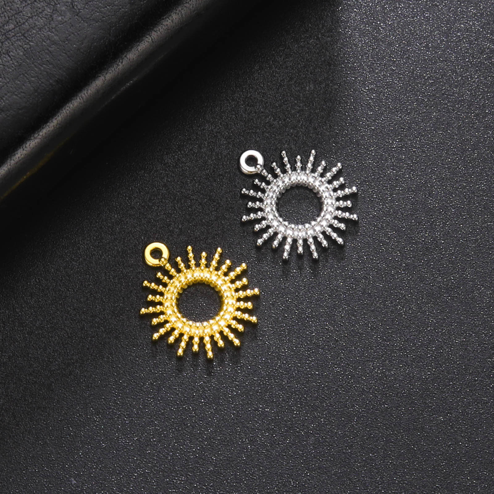 Bild von 304 Edelstahl Charms Sonne Bunt 17.5mm x 12mm, 1 Stück