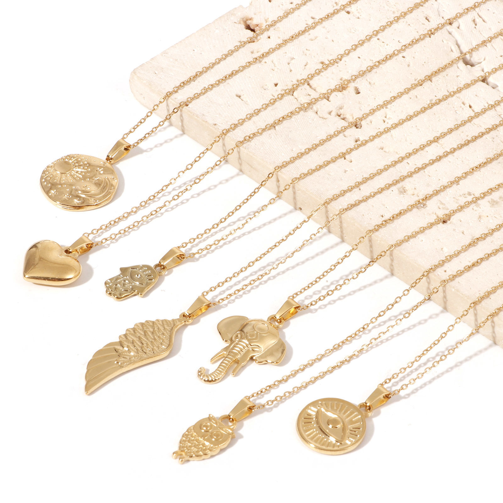 Picture of Eco-friendly Vacuum Plating Simple & Casual Stylish 18K Real Gold Plated 304 Stainless Steel Link Cable Chain Round Rose Flower Pendant Necklace Unisex
