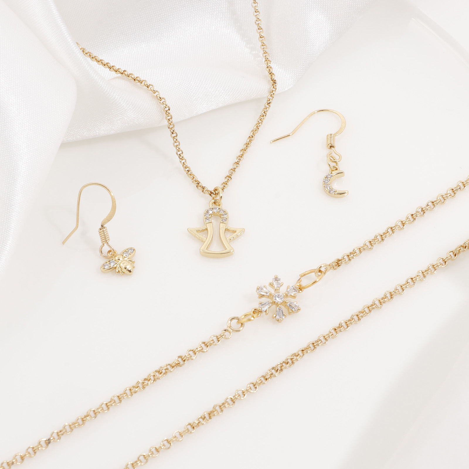 Picture of Brass Charms Gold Plated Multicolor Butterfly Animal Heart Micro Pave Clear Cubic Zirconia