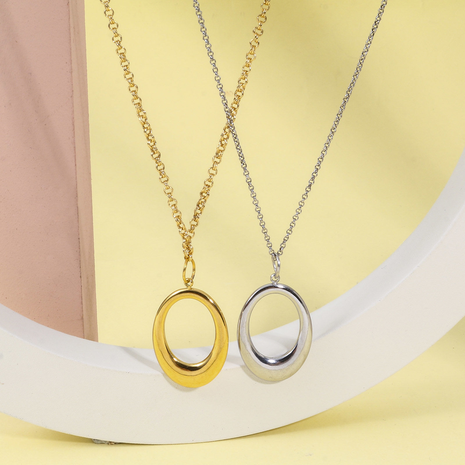 Picture of Eco-friendly Vacuum Plating 304 Stainless Steel Pendants Multicolor Round Oval