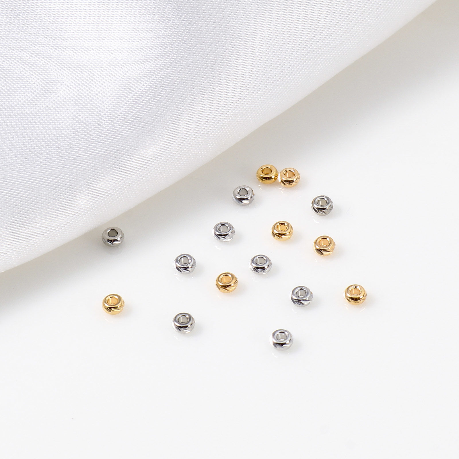 Изображение Латунь Бисер для изготовления ювелирных украшений "Сделай сам настоящее золото с покрытием Круглые резной Узор Около 3мм Диаметр, 20 ШТ