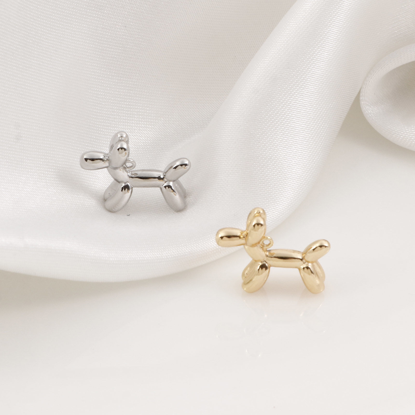 Picture of Brass Charms Real Gold Plated Balloon Dog 16mm x 13mm