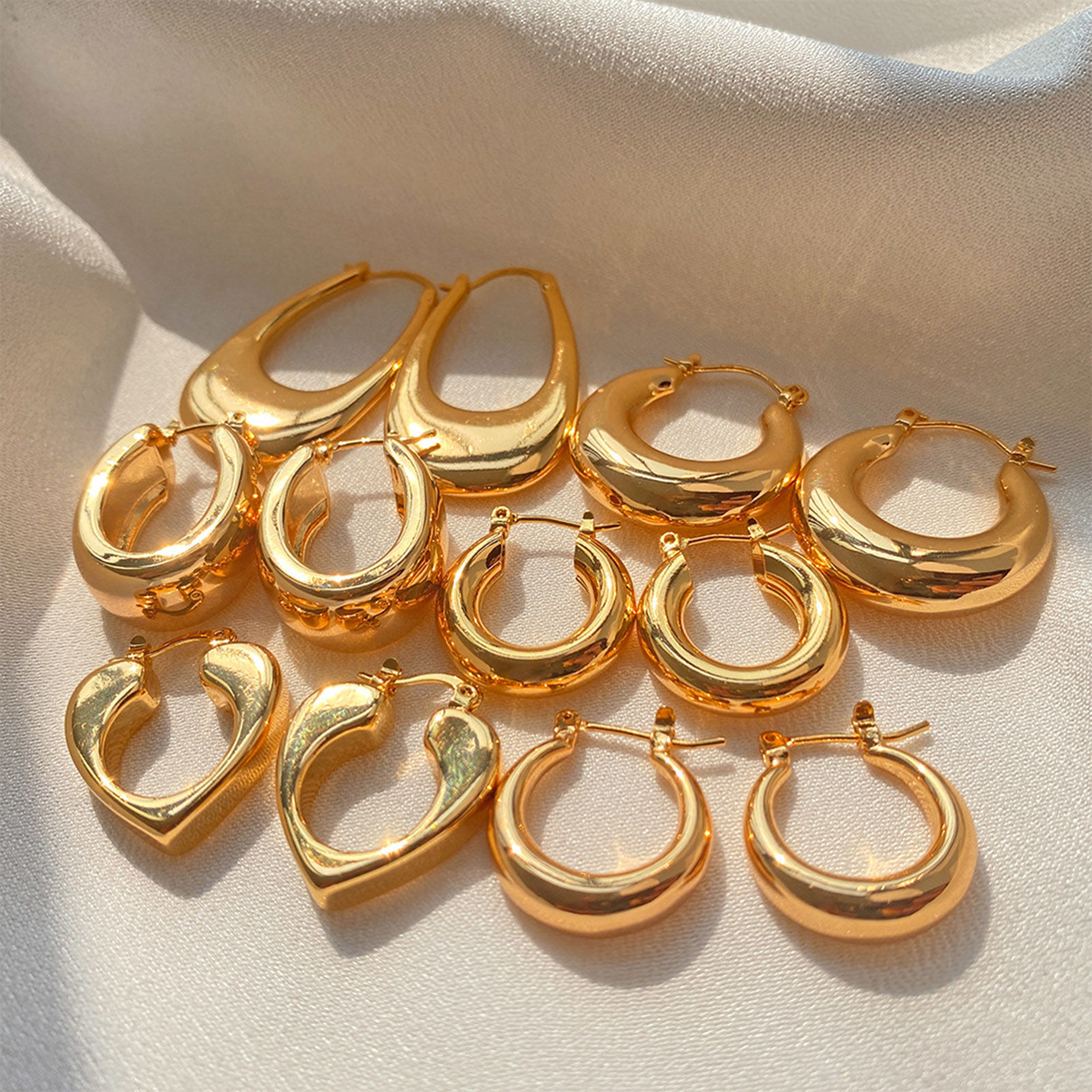 Picture of Hypoallergenic Retro Simple 18K Real Gold Plated Copper Hoop Earrings For Women