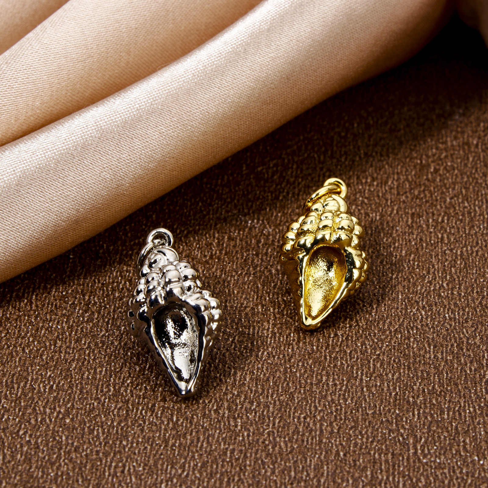 Picture of Brass Micro Pave Charms Multicolor Conch/ Sea Snail Shell 3D Clear Cubic Zirconia 25.5mm x 14mm