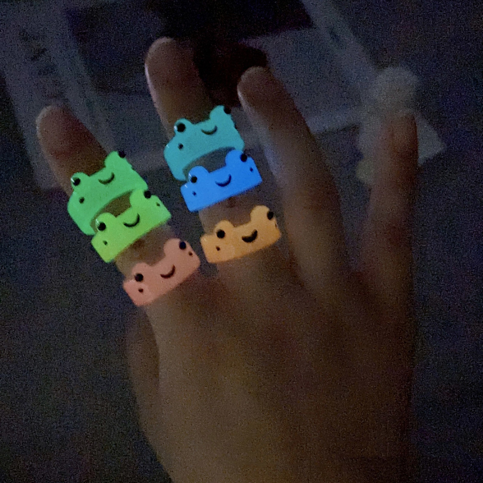 Picture of Resin Cute Unadjustable Rings Multicolor Glow In The Dark Luminous Frog Animal