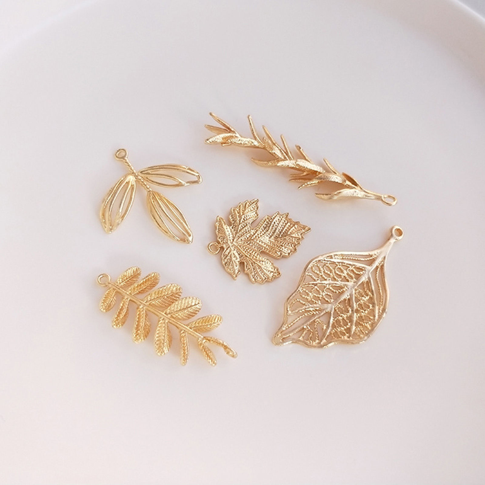 Изображение Латунь Подвески Лист 14K настоящее золото с покрытием 1 ШТ