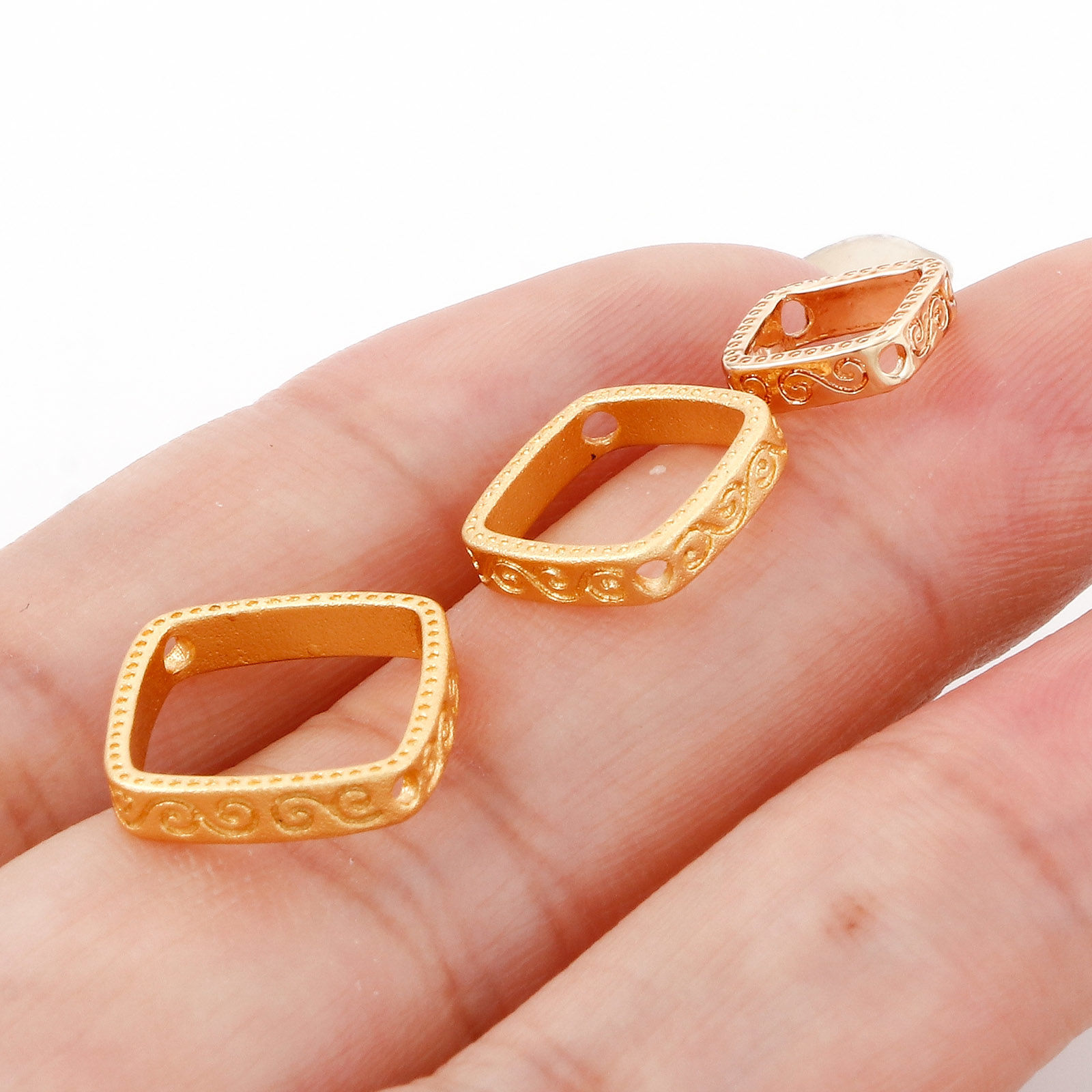 Image de Cadres de Perles en Laiton Losange Rayé S Plaqué Or Véritable 5 Pcs