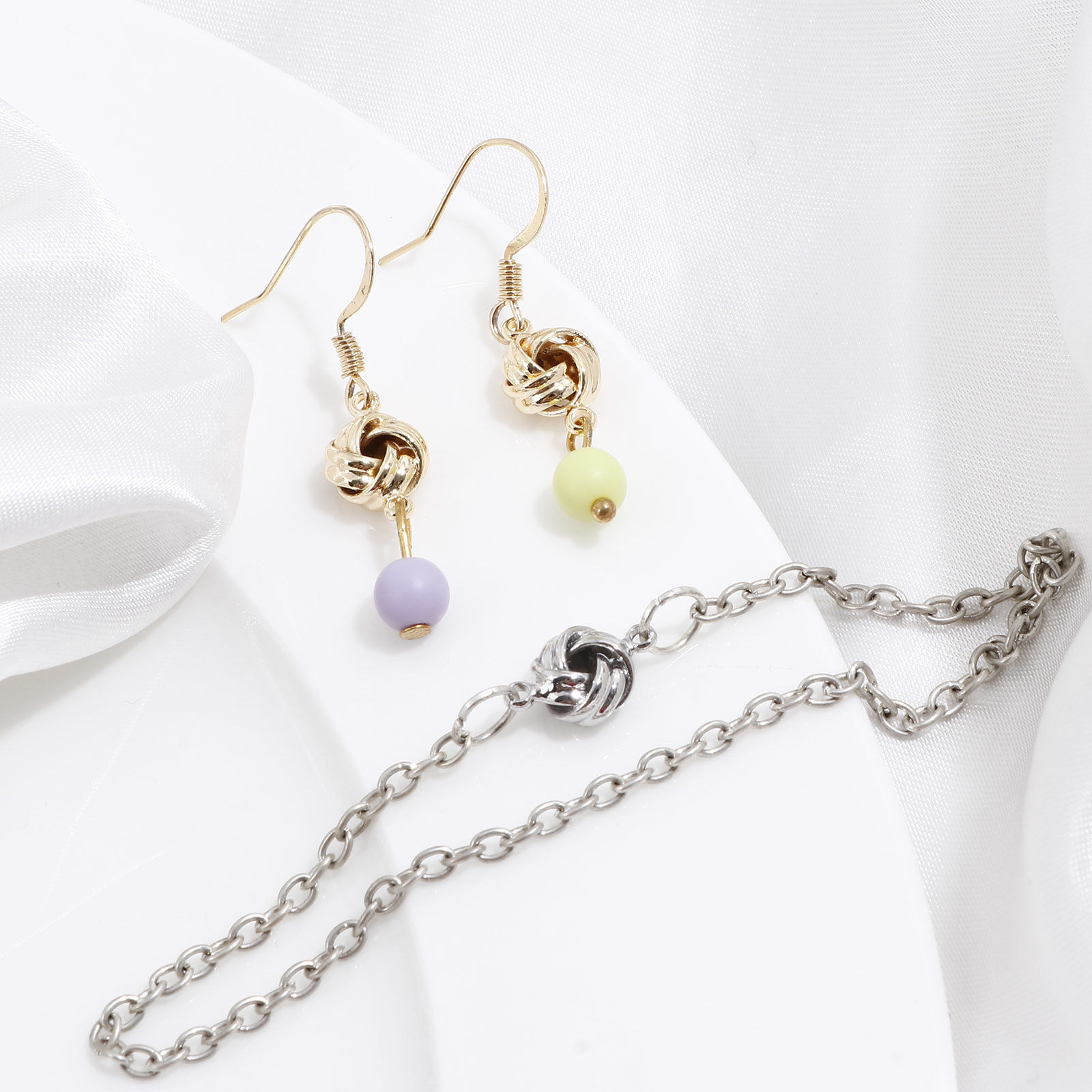 Image de Connecteurs Pendentifs Breloques en Laiton Nœud Plaqué Or Véritable 3D 13mm x 8mm, 2 Pcs