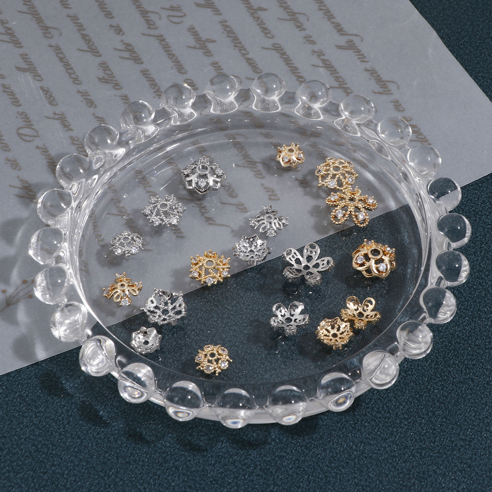 Bild von Messing Perlkappen Blumen Echtgold plattiert Klar Zirkonia 3 Stück